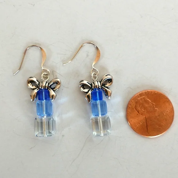 Swarovski Holiday Giftbox earrings - Picture 4 of 5